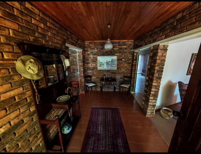 4 BEDROOM HOUSE FOR SALE IN VANDERBIJLPARK SW 2